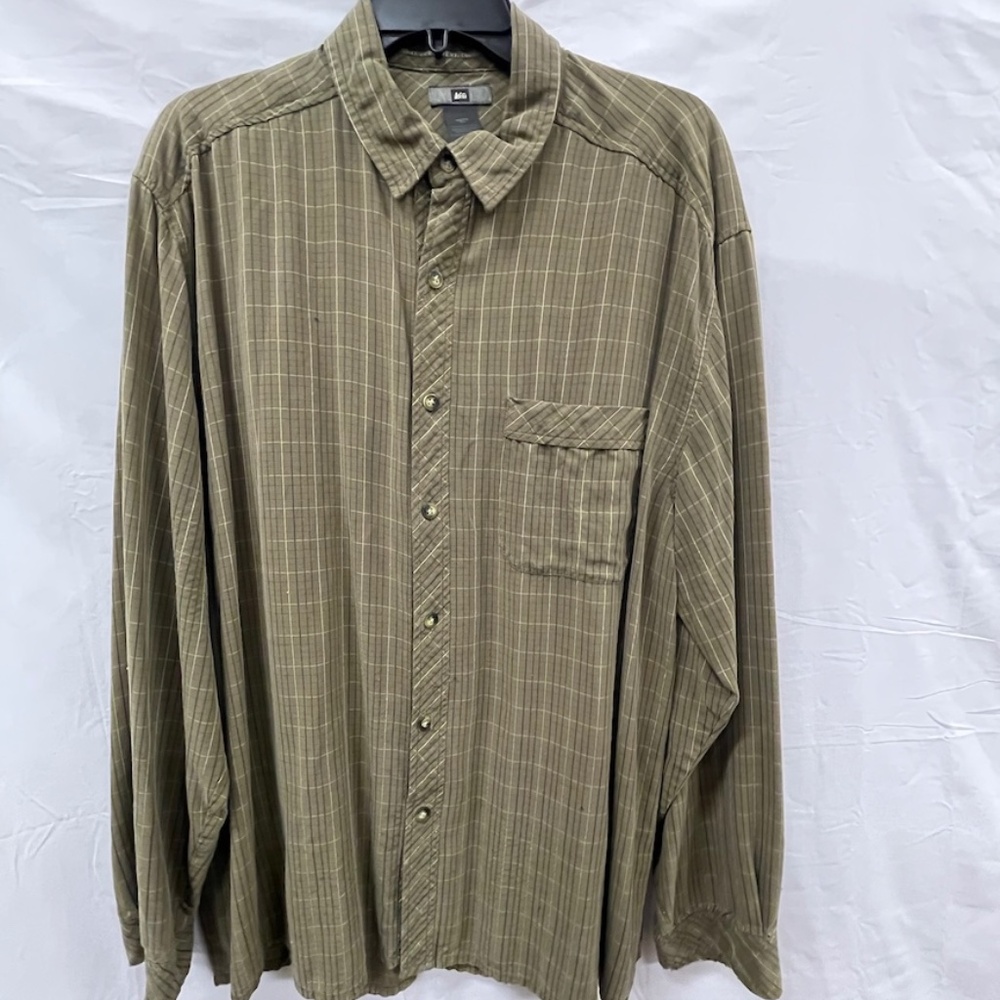 REI R.E.I. Moss Green Long Sleeve Men Camp Shirt XL‎